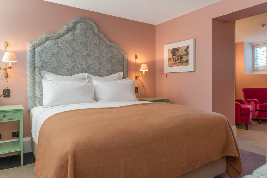 3 bedroom the cochineal