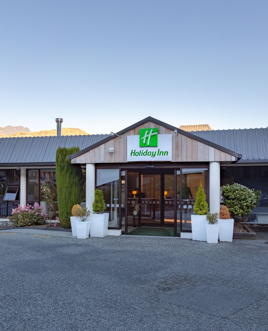 Holiday Inn Queenstown